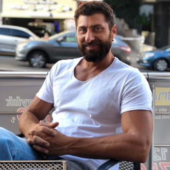 Ufuk Kayalıoğlu &nbsp; <br/> <b/>Fitness Eğitmeni</b> <br/>Bodybuilding